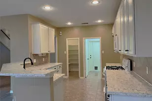 2115 Hollyfield Ln, Katy, TX 77493 - Photo 14