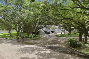 1723 Enterprise Ave, League City, TX 77573 - Photo 30