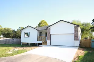 11514 Quincewood Dr, Houston, TX 77089 - Photo 2