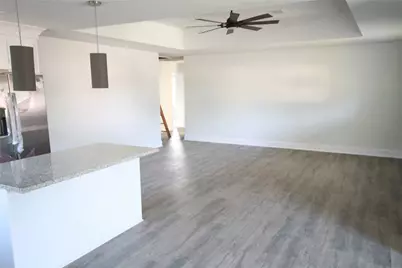 11514 Quincewood Drive, Houston, TX 77089 - Photo 10