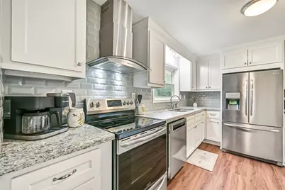 209 Buffalo Trail, Lake Jackson, TX 77566 - Photo 16