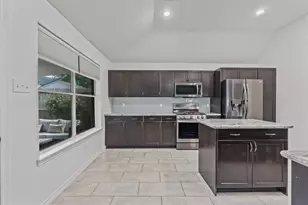 5115 Arborwood Dr, League City, TX 77573 - Photo 8