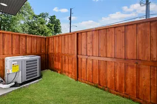 8417 Venus St, Houston, TX 77088 - Photo 24