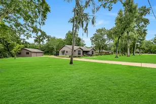 1107 Myrtlewood Dr, Friendswood, TX 77546 - Photo 6