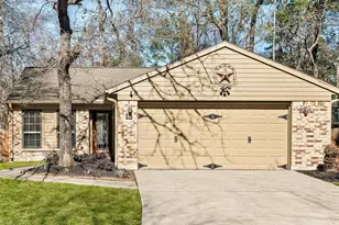 15 Redberry Ct, The Woodlands, TX 77381 - Photo 2