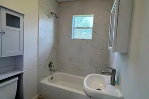 1324 W 10th St, Freeport, TX 77541 - Photo 12