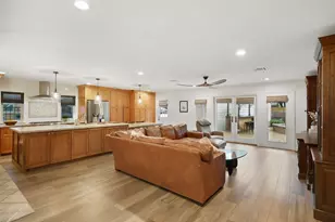 2207 Haverhill Dr, Houston, TX 77008 - Photo 2