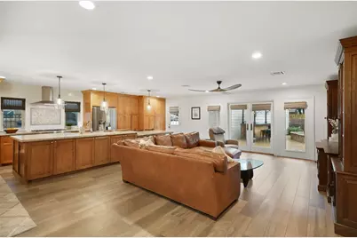 2207 Haverhill Drive, Houston, TX 77008 - Photo 2
