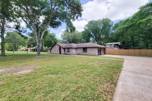 24802 Lori Ln, Magnolia, TX 77355 - Photo 2
