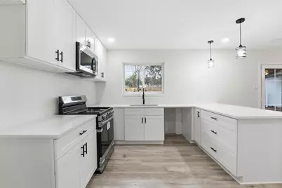 4110 Brookston St, Houston, TX 77045 - Photo 8