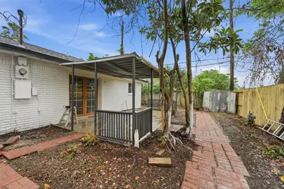 4110 Brookston St, Houston, TX 77045 - Photo 16