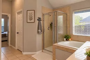 7702 Waterlilly Ln, Pearland, TX 77581 - Photo 4