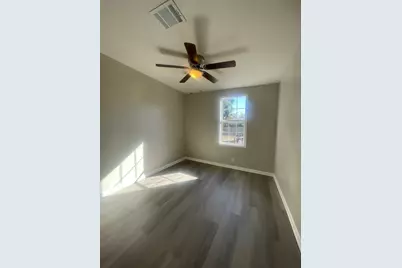 2010 King Street, Houston, TX 77026 - Photo 8