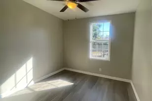 2010 King St, Houston, TX 77026 - Photo 8