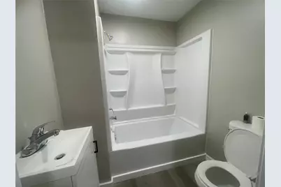 2010 King Street, Houston, TX 77026 - Photo 6