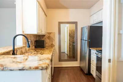 829 Wax Myrtle Lane #A, Houston, TX 77079 - Photo 14