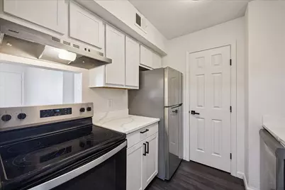 8100 Creekbend Drive #192, Houston, TX 77071 - Photo 6