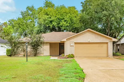 256 Freeman Boulevard, West Columbia, TX 77486 - Photo 1