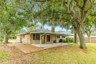 256 Freeman Boulevard, West Columbia, TX 77486 - Photo 24