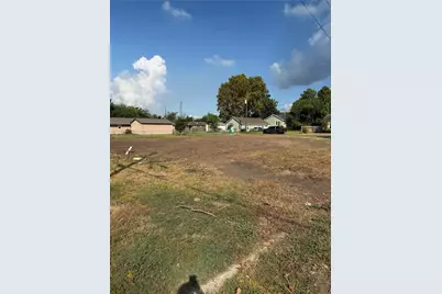 1301 Duke Street, Baytown, TX 77520 - Photo 6