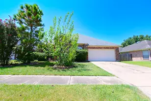 7710 Quintero Dr, Houston, TX 77083 - Photo 2