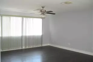 11911 Sanspereil Dr, Houston, TX 77047 - Photo 8