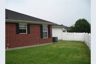 11911 Sanspereil Drive, Houston, TX 77047 - Photo 16