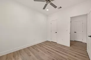 7222 Philibert Ln, Houston, TX 77028 - Photo 36