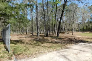 855 Bentwood Bend, Livingston, TX 77351 - Photo 22