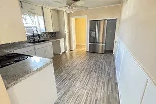 116 W Mahan St, Richwood, TX 77531 - Photo 12