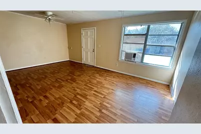 116 W Mahan Street, Richwood, TX 77531 - Photo 4