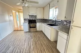 116 W Mahan St, Richwood, TX 77531 - Photo 10