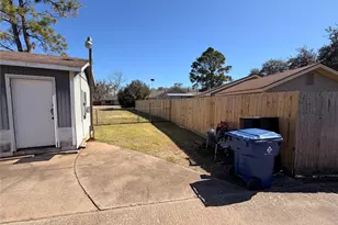 116 W Mahan St, Richwood, TX 77531 - Photo 20