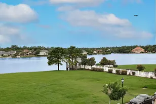 198 W Breezy Way, The Woodlands, TX 77380 - Photo 2