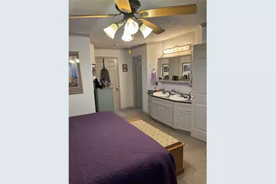 4026 Fm 109, New Ulm, TX 78950 - Photo 16