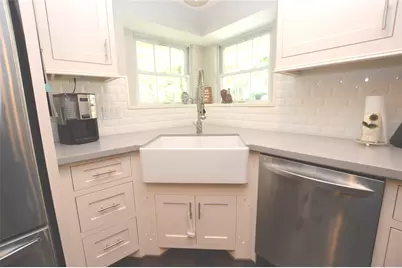 2 Woodhaven Wood Court, The Woodlands, TX 77380 - Photo 6