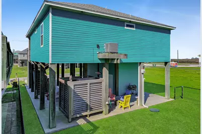 978 Seadrift Drive, Crystal Beach, TX 77650 - Photo 38