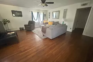 319 E Walnut, Winnie, TX 77665 - Photo 2