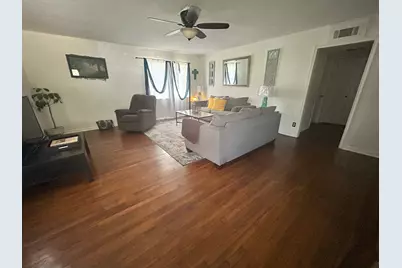 319 E Walnut, Winnie, TX 77665 - Photo 2