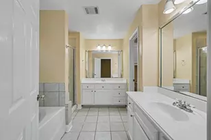18477 Sunrise Oaks Ct, Montgomery, TX 77316 - Photo 16