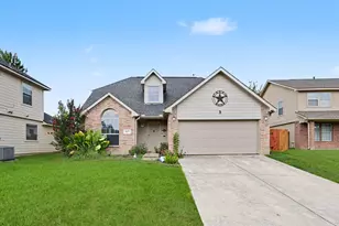 18477 Sunrise Oaks Ct, Montgomery, TX 77316 - Photo 1