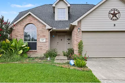 18477 Sunrise Oaks Court, Montgomery, TX 77316 - Photo 2