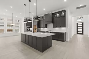 15719 Hoptree Hts Ln, Conroe, TX 77302 - Photo 2