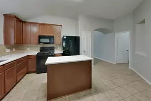 8039 Branson Park Ln, Humble, TX 77338 - Photo 6