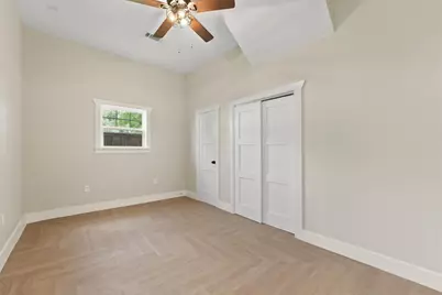 1708 Gentry St Street #A-B, Houston, TX 77009 - Photo 8