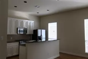 4100 Blossom St, Houston, TX 77007 - Photo 2