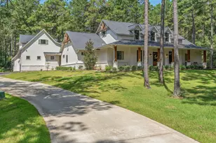 126 Fluorite Ct, Huntsville, TX 77340 - Photo 2