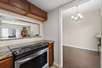 1805 Stoney Brook Dr Drive #103, Houston, TX 77063 - Photo 14