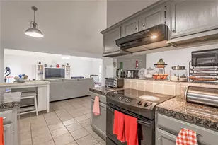 22516 Pebble Beach Way, Huntsville, TX 77320 - Photo 18