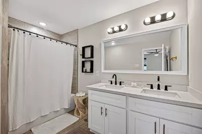 4815 Eastland Street, Houston, TX 77028 - Photo 18
